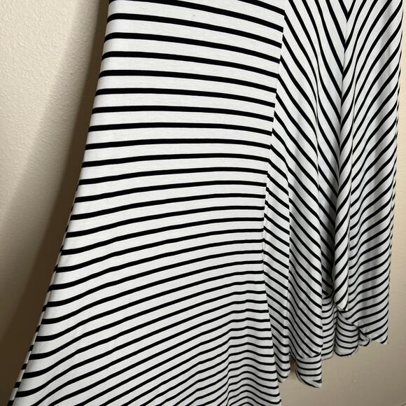 Chico's Black White Stripe Rayon Top Skirt 1 (8) - Picture 8 of 13